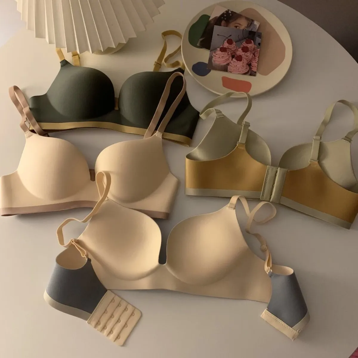 Bras for Women Seamless Contrasting Color Lingerie Push Up Gathering Bralette Smooth Skin Friendly Wireless Underwear Intimates