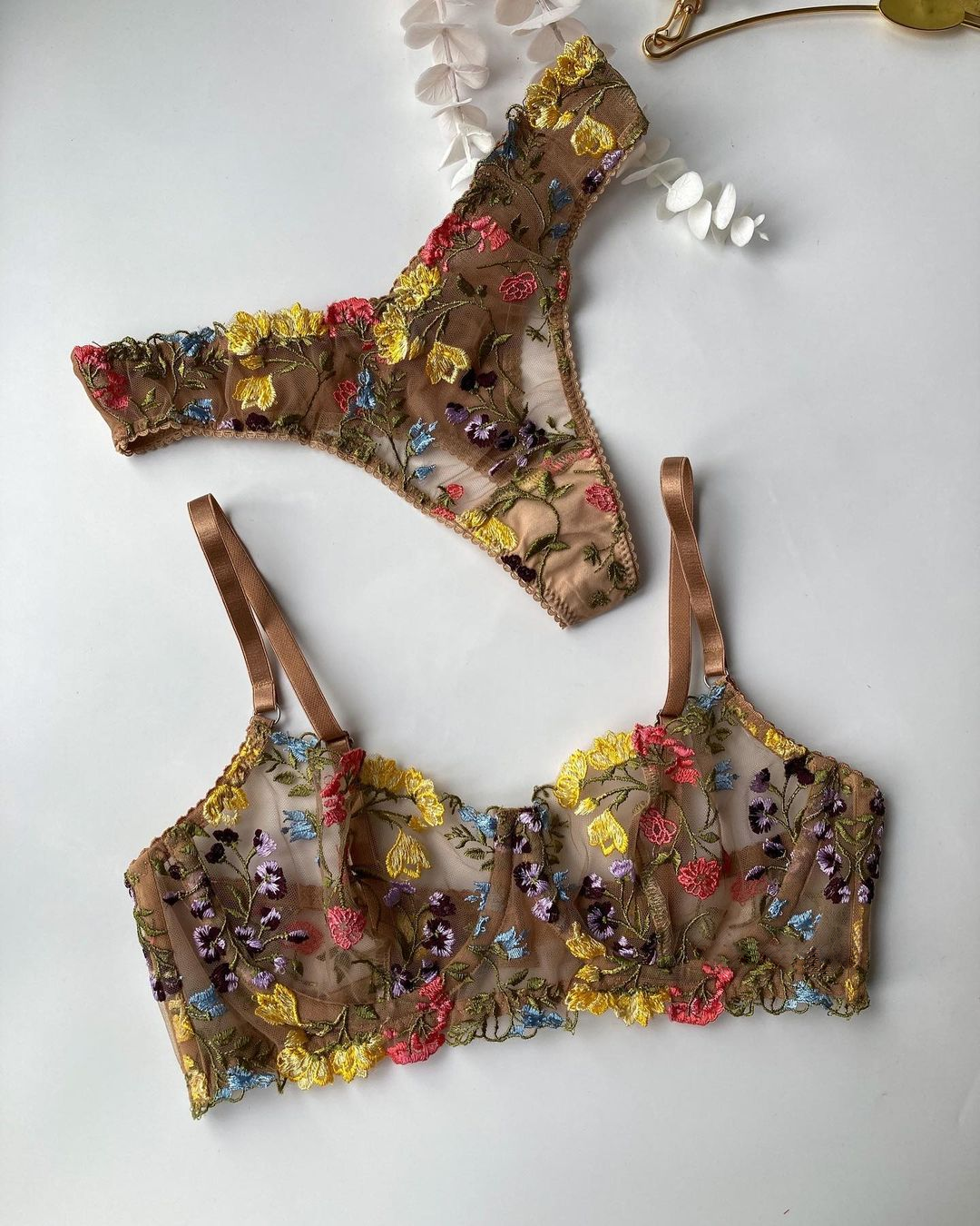 Yimunancy 2-Piece Lace Embroidery LIngerie Set Sexy Initimates Women Bra + Breif Underwear Set