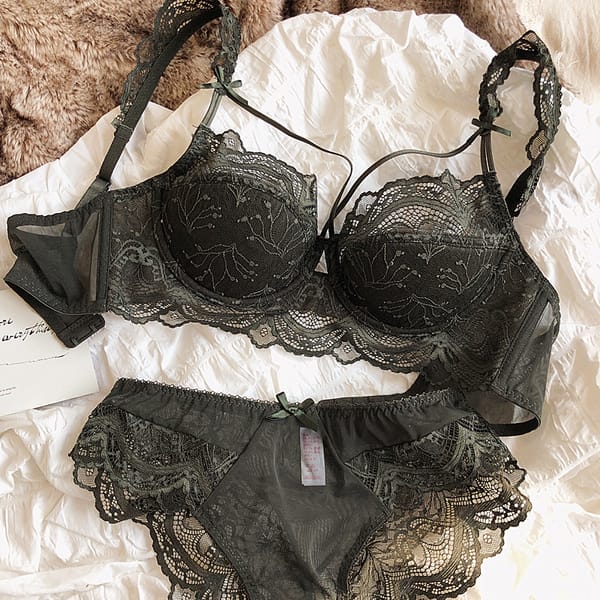 Sexy Lace Thin Perspective Lingerie Bundled Gathering Big Breasts Bra Set Women's Underwear With Steel Ring Bralette