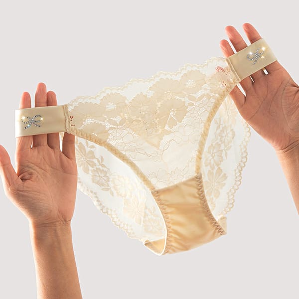 Women Seamless Satin Silk Lace Panties Underwear Rhinestone Decor Briefs Low Waist Sexy French Style Breathable Comfortable